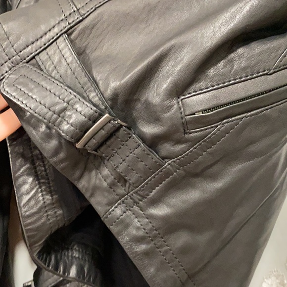 True Religion cropped leather jacket - Picture 6 of 7